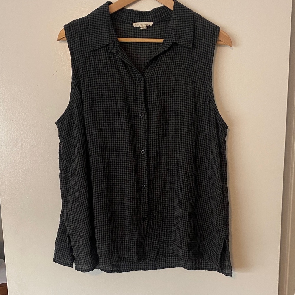 Eileen Fisher sleeveless button down linen blouse